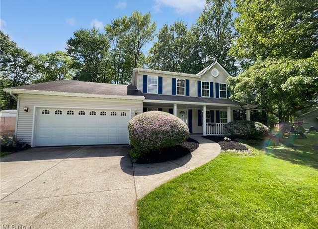 Property at 33531 Dickens Cir, North Ridgeville, OH 44039, 3 beds, 2.5 baths