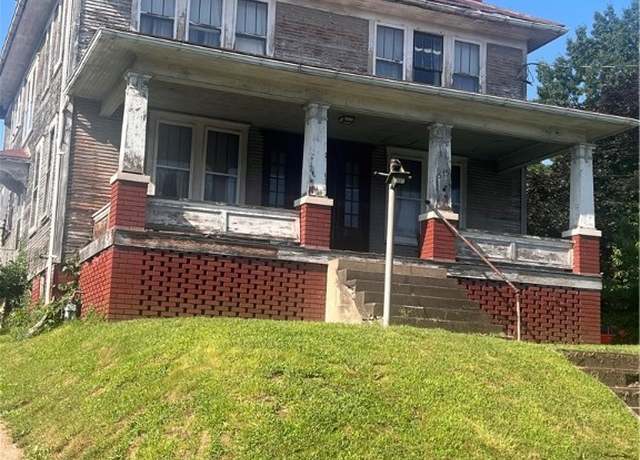 Property at 515 Phillips St, Marietta, OH 45750, 4 beds, 2 baths