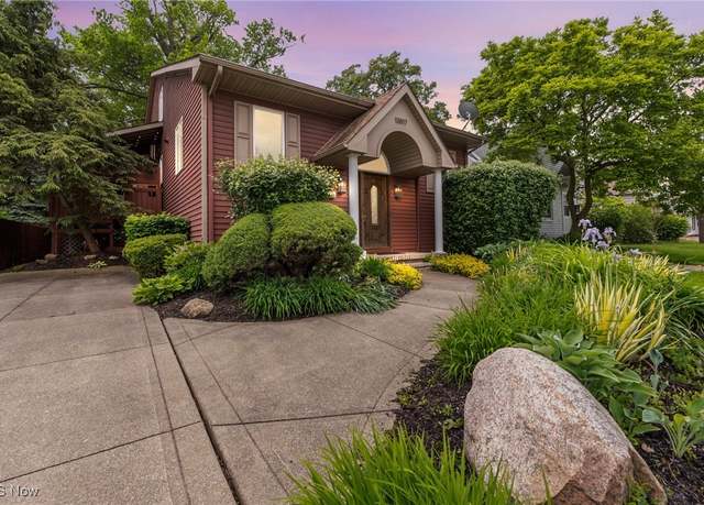 Property at 13817 Lakewood Heights Blvd, Lakewood, OH 44107, 3 beds, 2.5 baths