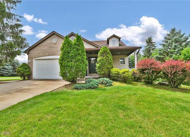 Property at 4258 Arlington Dr, Brunswick, OH 44212, 3 beds, 2 baths