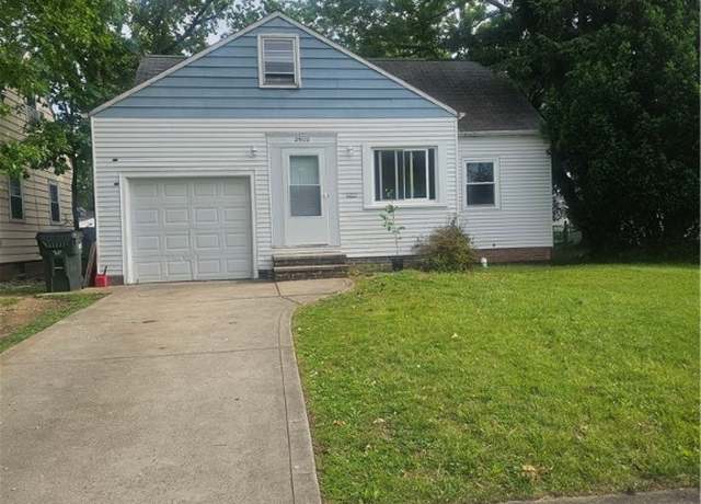 Property at 25100 Drakefield Ave, Euclid, OH 44132, 3 beds, 1 bath