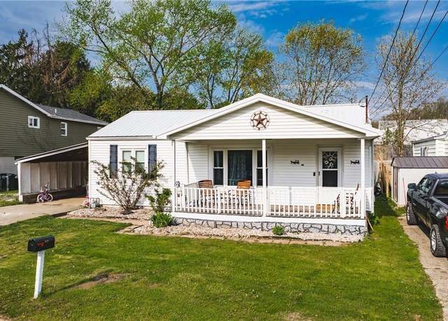 Property at 512 Victoria Ave, Parkersburg, WV 26101, 2 beds, 1.5 baths