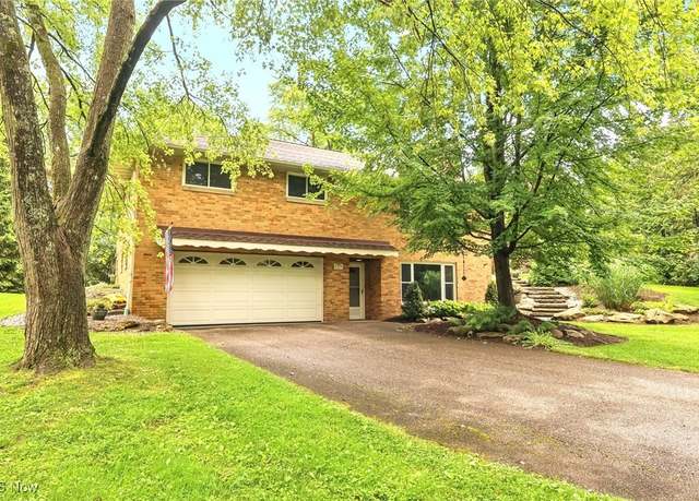 Property at 6845 Solon Blvd, Solon, OH 44139, 3 beds, 2 baths