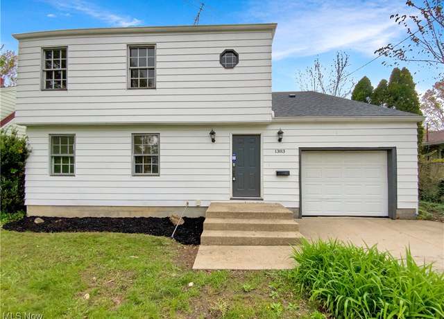 Property at 1383 Winhurst Dr, Akron, OH 44313, 4 beds, 2 baths