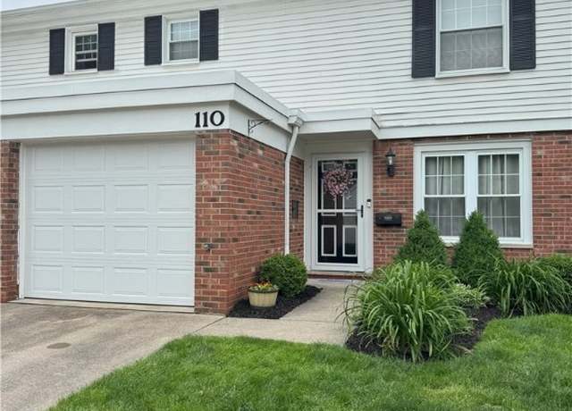 Property at 110 Gaslight Ln, Mayfield Heights, OH 44124, 2 beds, 1.5 baths