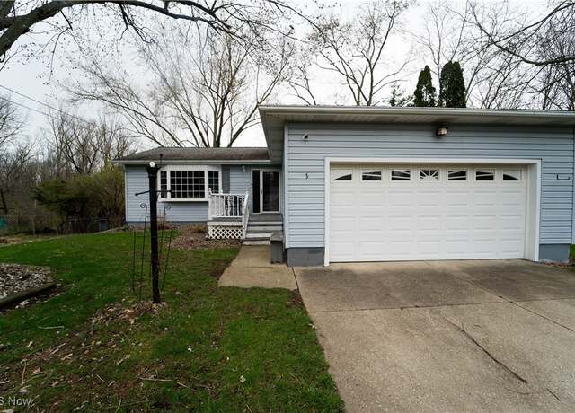 Property at 1877 Clearbrook Dr, Stow, OH 44224, 4 beds, 2 baths