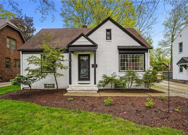 Property at 1937 11th St, Cuyahoga Falls, OH 44221, 3 beds, 1 bath