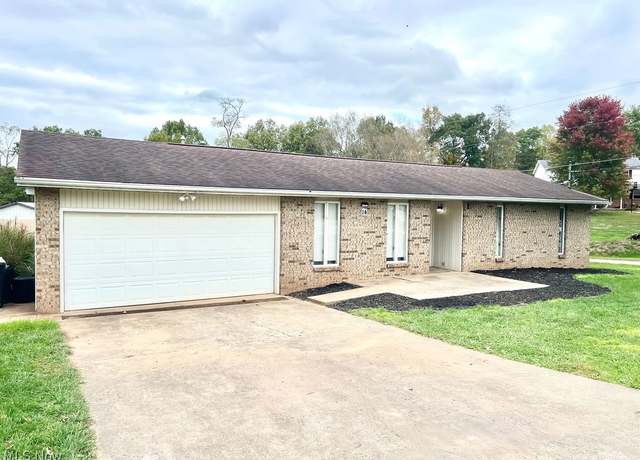 Property at 14 Hill Ct, Washington, WV 26181, 3 beds, 1 bath