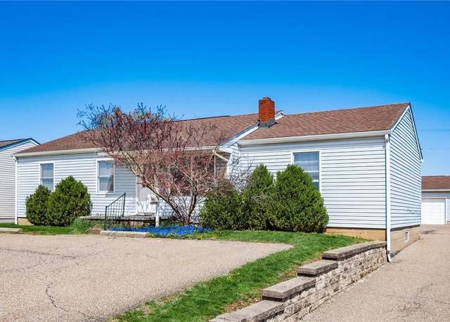 Property at 733 Princeton Ave, Zanesville, OH 43701, 4 beds, 1 bath