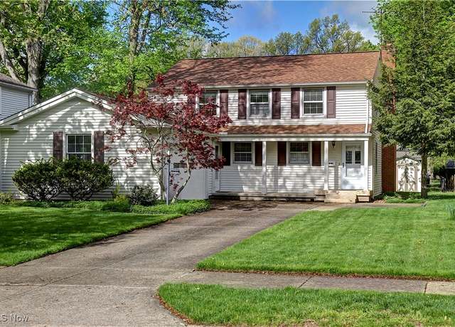 Property at 4840 W 228th St, Fairview Park, OH 44126, 4 beds, 1.5 baths