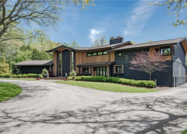 Property at 2471 Snowberry Ln, Pepper Pike, OH 44124, 5 beds, 4.5 baths