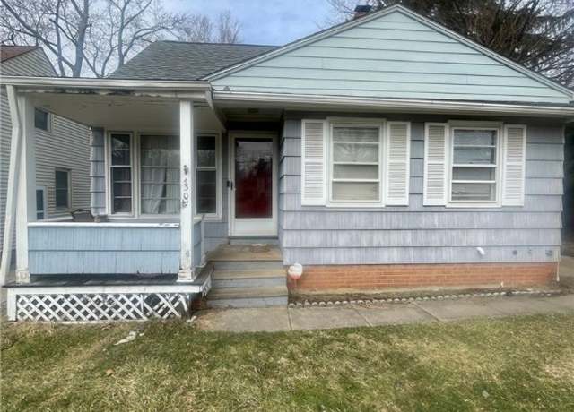 Property at 307 Marion Dr, Bedford, OH 44146, 3 beds, 1.5 baths