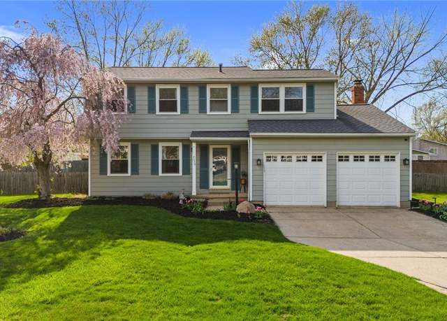 Property at 8376 Bernice Dr, Strongsville, OH 44149, 4 beds, 1.5 baths