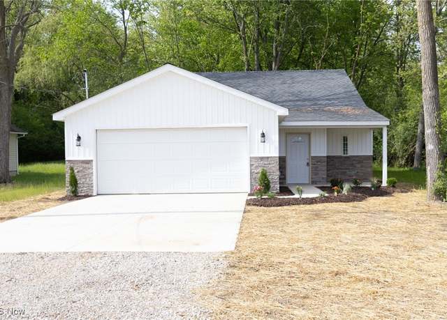 Property at 246 W Hamilton St, Oberlin, OH 44074, 3 beds, 2 baths