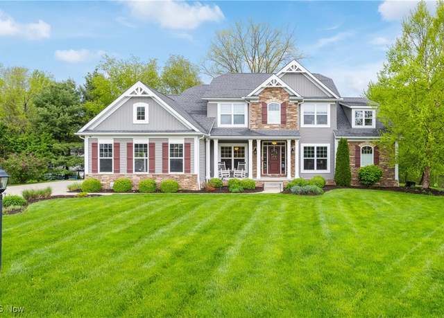 Property at 3897 Creekside Dr, Uniontown, OH 44685, 4 beds, 4.5 baths