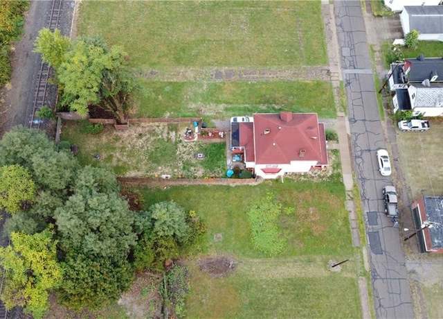Property at 521 N 6th Ave, Steubenville, OH 43952