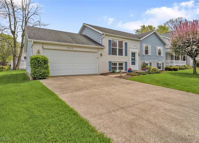 Property at 2812 Federal Ave, Alliance, OH 44601, 3 beds, 2 baths