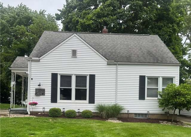 Property at 2358 26th St, Cuyahoga Falls, OH 44223, 3 beds, 1 bath