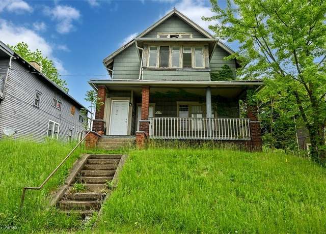 Property at 1324-1326 Shorb Ave NW, Canton, OH 44703, 6 beds, 2 baths