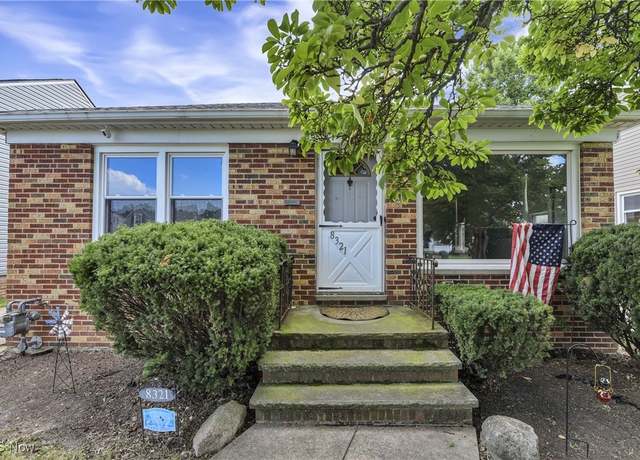 Property at 8321 Wainstead Dr, Parma, OH 44129, 3 beds, 1 bath