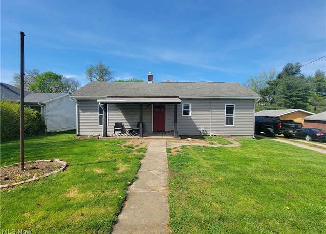 Property at 2319 East Pike, Zanesville, OH 43701, 2 beds, 1 bath