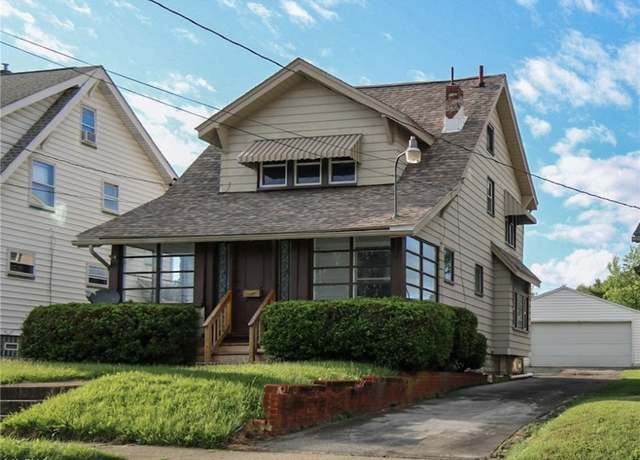 Property at 2606 Oakwood Ave, Youngstown, OH 44509, 3 beds, 1.5 baths