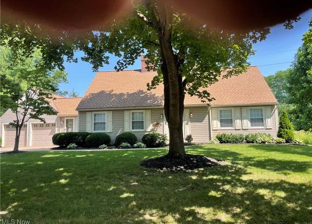 Property at 191 Sunset Dr, Hudson, OH 44236, 3 beds, 2.5 baths