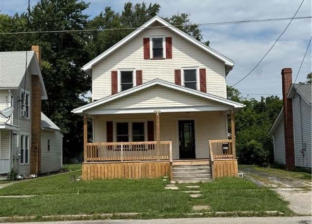 Property at 1631 W 8th St, Ashtabula, OH 44004, 3 beds, 1.5 baths