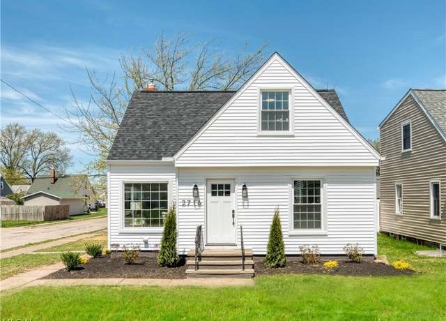 Property at 2716 Lincoln Ave, Parma, OH 44134, 4 beds, 2 baths