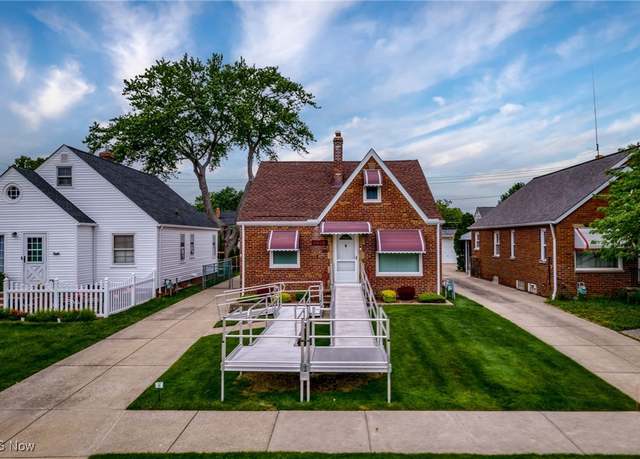 Property at 8010 Whittington Dr, Parma, OH 44129, 3 beds, 2 baths
