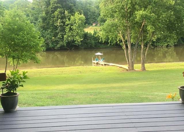 Property at 1645 Hebron Rd, St Marys, WV 26170