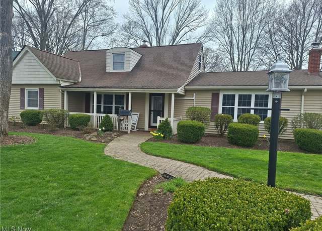 Property at 7082 Beresford Ave, Parma Heights, OH 44130, 4 beds, 2 baths