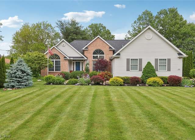 Property at 1881 Center Rd, Avon, OH 44011, 3 beds, 3 baths