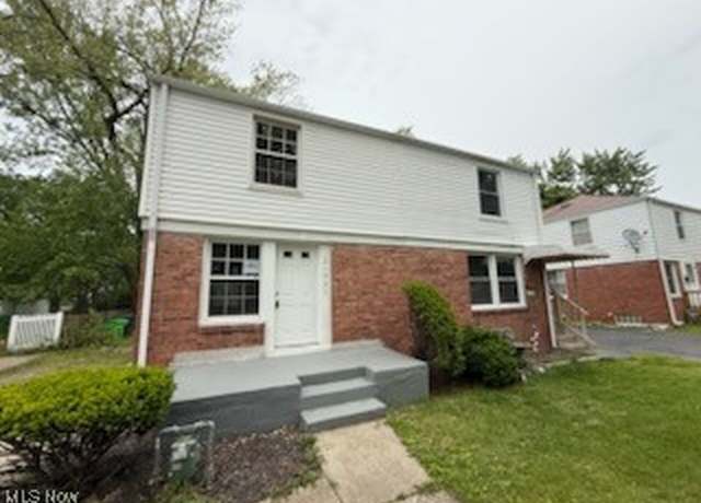 Property at 21931 Crystal Ave, Euclid, OH 44123, 2 beds, 1 bath