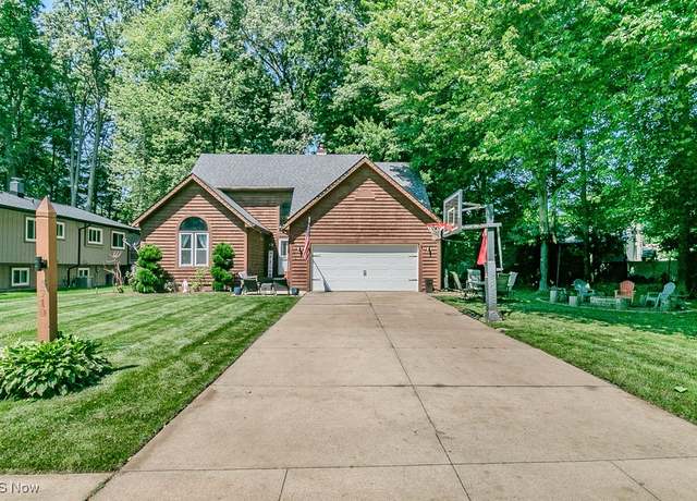 Property at 5710 Cardinal Dr, Mentor, OH 44060, 3 beds, 2.5 baths