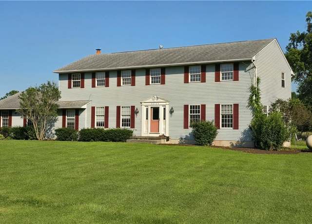 Property at 40185 Banks Rd, Grafton, OH 44044, 4 beds, 2.5 baths