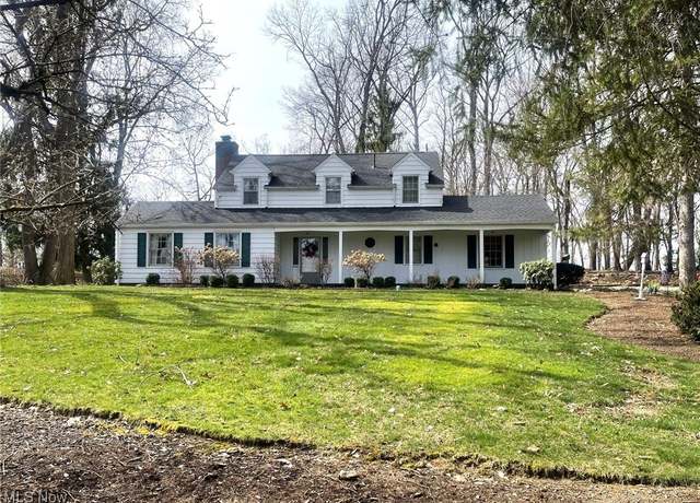 Property at 4586 Edwin Dr NW, Canton, OH 44718, 3 beds, 1.5 baths