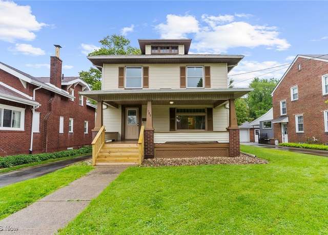 Property at 109 5th Ave, Hubbard, OH 44425, 3 beds, 2.5 baths