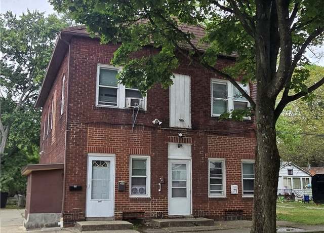 Property at 1310 Bellows St, Akron, OH 44301, 5 beds, 4 baths