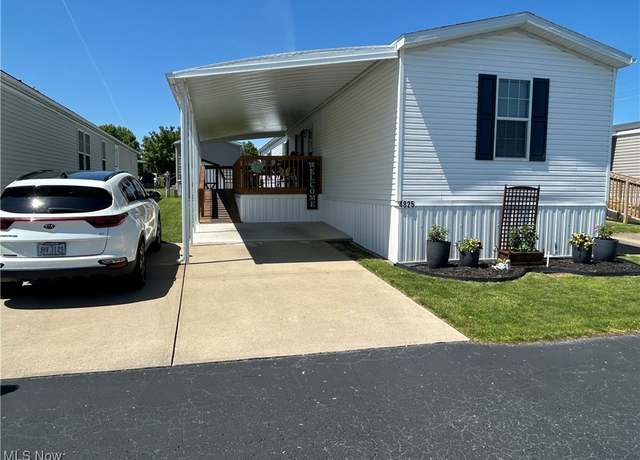 Property at 4825 Snowdrift, Zanesville, OH 43701, 3 beds, 2 baths