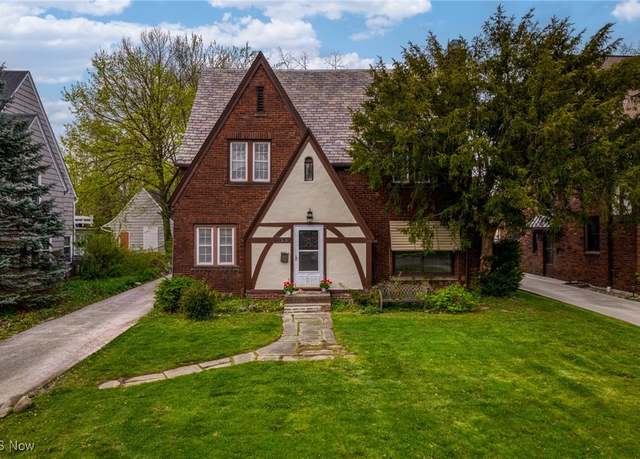 Property at 17419 Fernway Rd, Shaker Heights, OH 44120, 4 beds, 4 baths