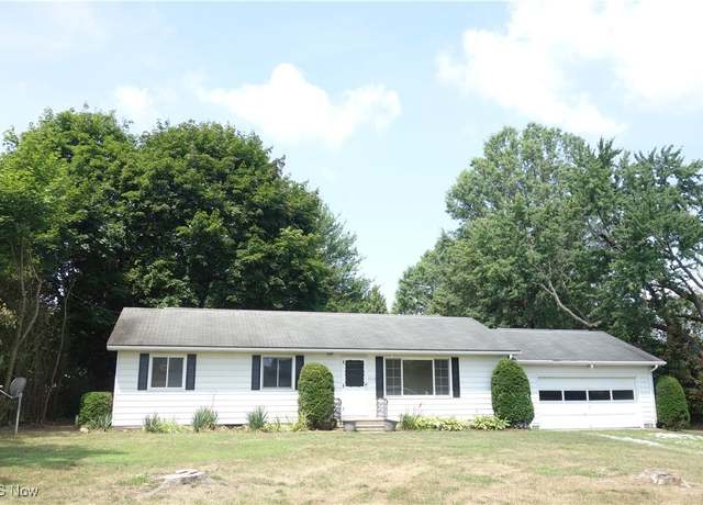 Property at 3052 S Prior Rd, Coventry, OH 44319, 3 beds, 1.5 baths