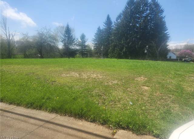 Property at 424 Bartlett Rd, Bedford, OH 44146