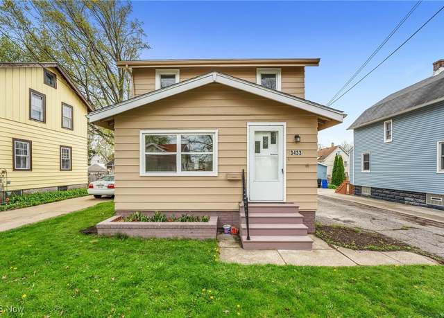 Property at 3433 W 137th St, Cleveland, OH 44111, 2 beds, 1.5 baths