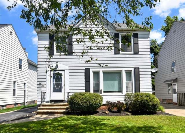 Property at 4421 Groveland Rd, University Heights, OH 44118, 3 beds, 1.5 baths