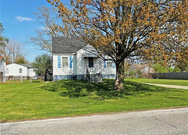 Property at 3017 Fulmer Rd, Lorain, OH 44053, 3 beds, 1 bath