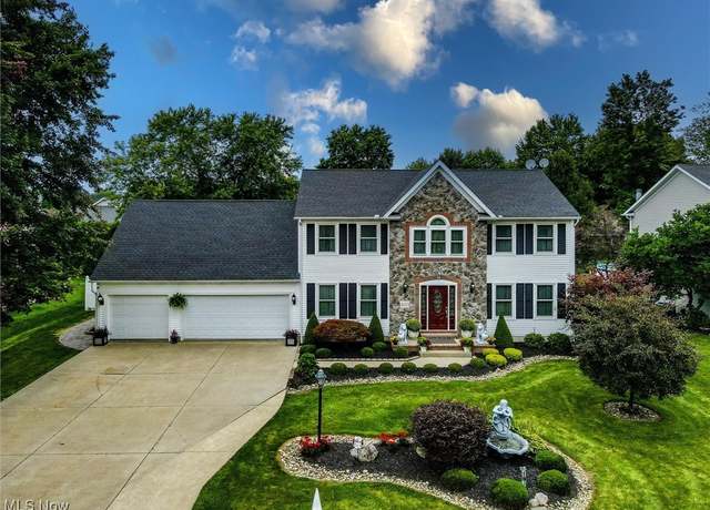 Property at 4071 Briarwood Ct, Ashtabula, OH 44004, 5 beds, 2.5 baths