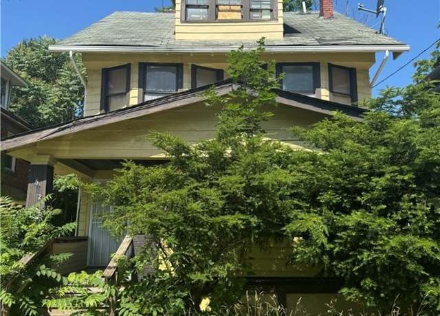 Property at 512 Eddy Rd, Cleveland, OH 44108, 4 beds, 1 bath