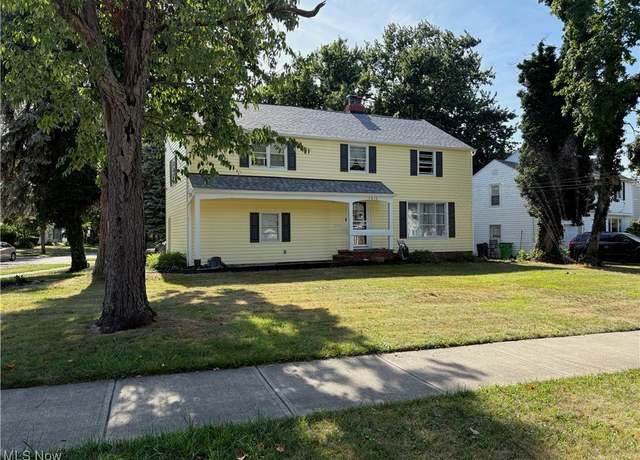 Property at 3852 Princeton Blvd, South Euclid, OH 44121, 4 beds, 2.5 baths