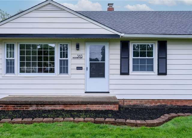 Property at 565 Heather Ln, Bedford, OH 44146, 3 beds, 1 bath